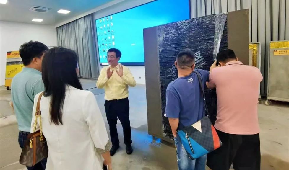 西牛皮防水（欽州）科技園迎來北海市民峰養(yǎng)殖有限公司、廣西合浦縣黑大帥養(yǎng)殖有限公司一行考察交流